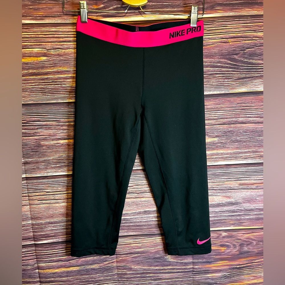 Nike Comfort Pro Women’s Pant Medium Black Mid Rise Fitted.
